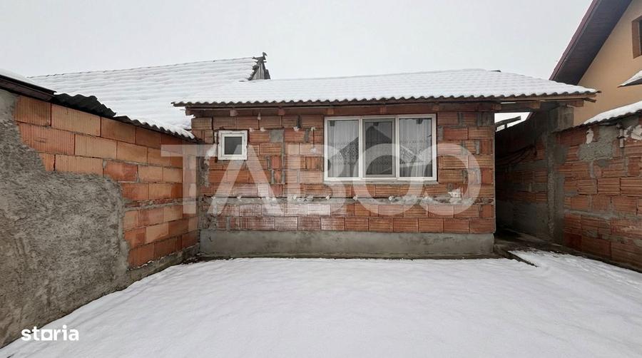 Casa de vanzare individuala 95mpu cu 540mp teren Sura Mare - 2