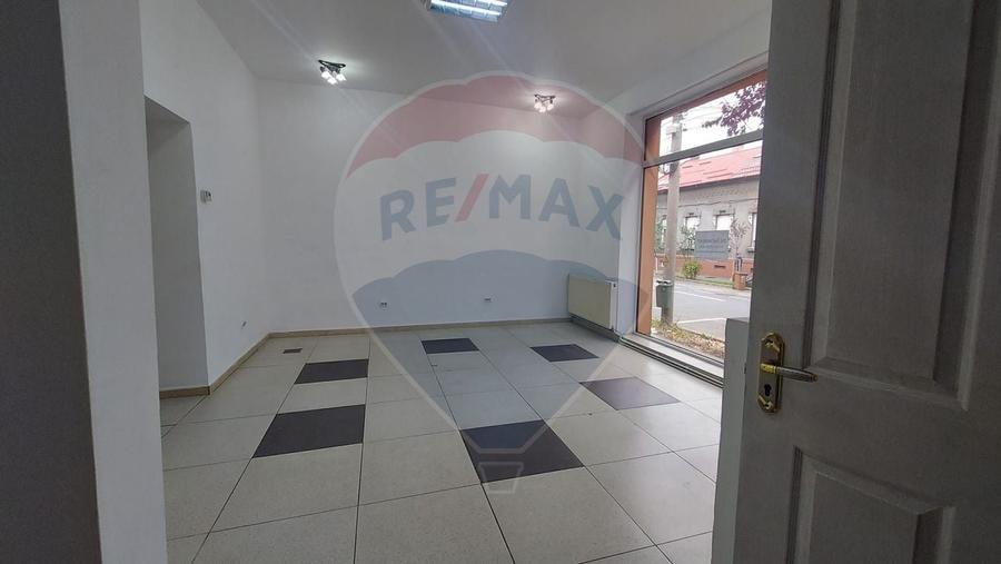 Spatiu cu destinatie  birouri sau comercial - 2