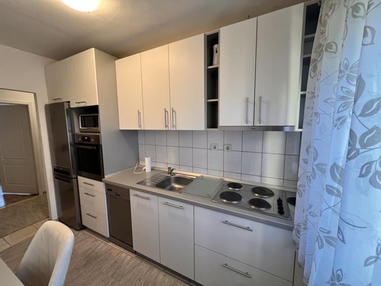 Garsoniera spatioasa 40mp anl Resita - 4