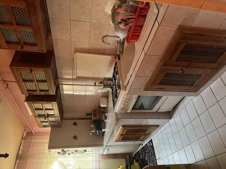 Vand garsoniera la parter in zona centrala