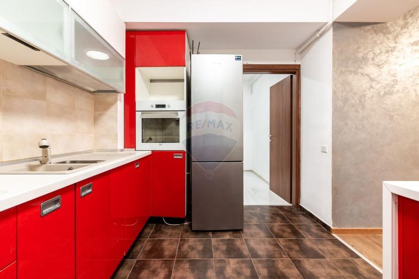 Apartament cu 4 camere si gradina proprie de vanzare/ str.  Amurgului - 15