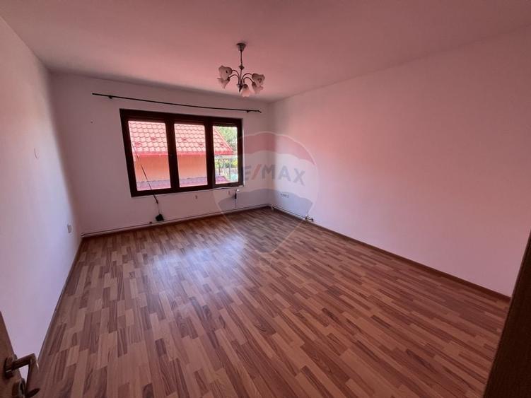 Casă cu 6 camere de vânzare în Pitești - 15