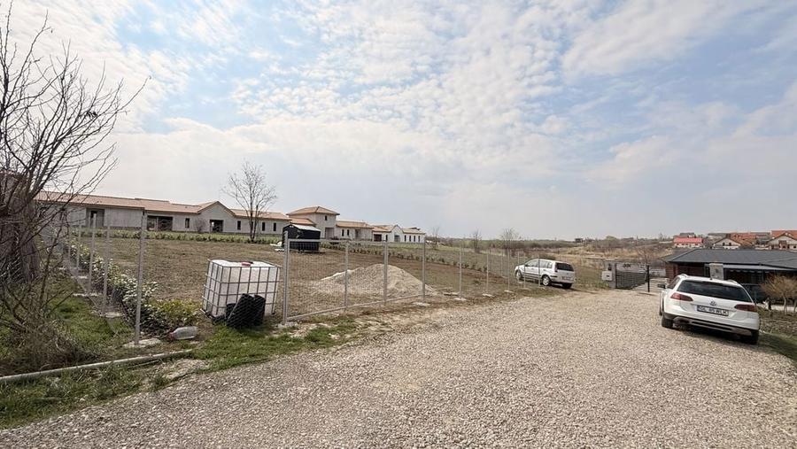 Teren intravilan 540mp Balotesti Lac - 1