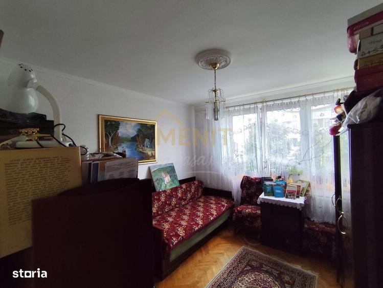 Ultracentral, 2 camere decomandat, zona Hale, 50.4mp Su. 58000 euro. - 5