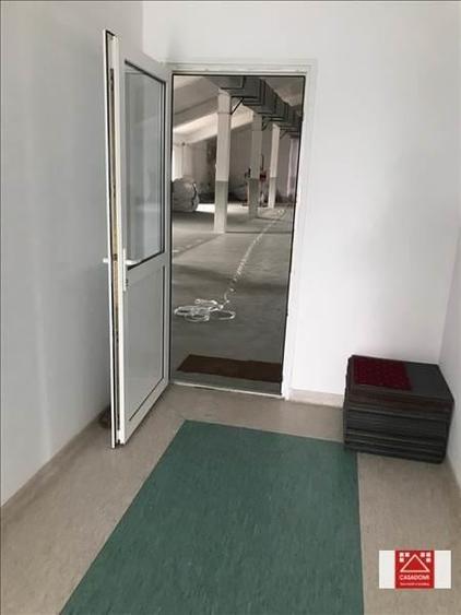 Hala renovata, cu acces rapid la autostrada - 14