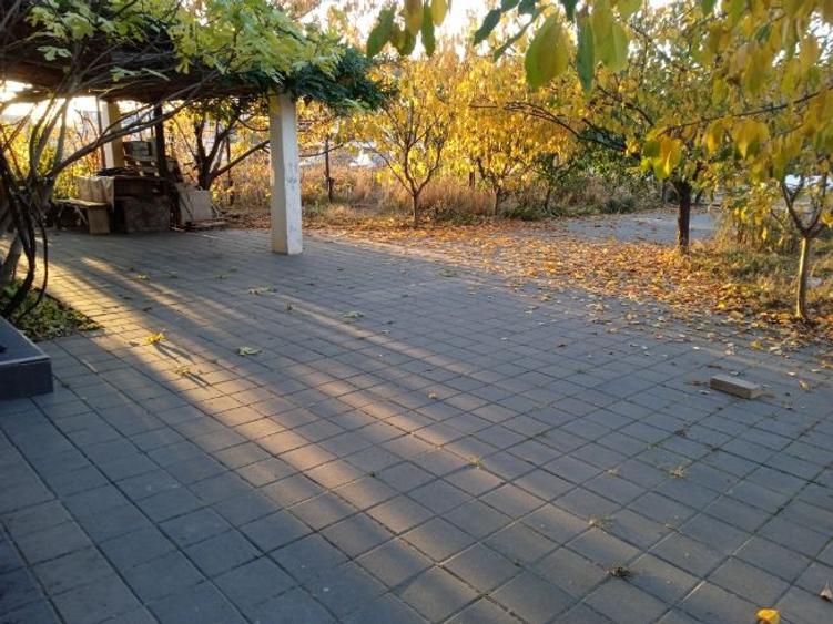 Închiriez garsonieră parter, împreuna cu 2000m teren in fata - 4