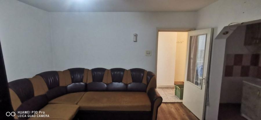 Garsoniera de vanzare in zona pod - 6