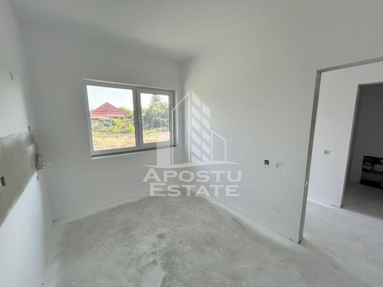 Vand apartament in triplex P+E+M, proiect deosebit, la alb, Sacalaz. - 10