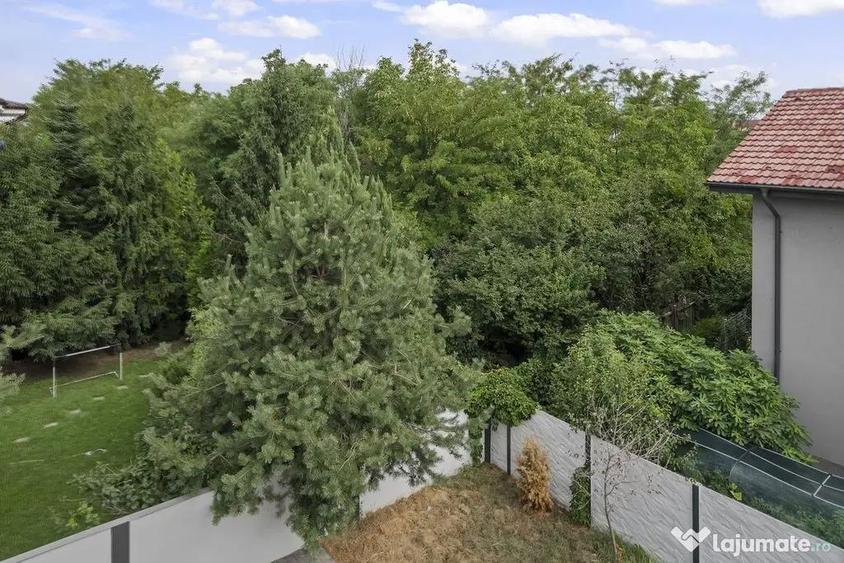 Casa spa?ioasa cu terasa ?i loc de parcare Milit... - 2