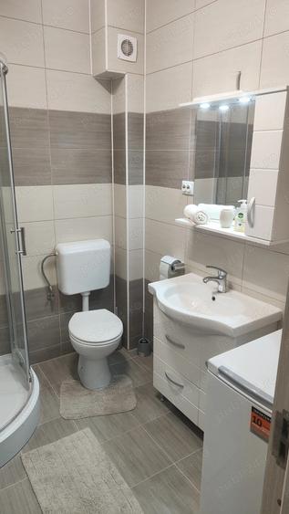 Inchiriez studio modern Bra?ov, Str. Carpa?ilor | renovat complet | MOBILA NOUA | WI-FI | PARCARE - 6