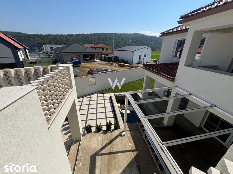 Vila EXCLUSIVISTA cu Piscina, Garaj si 3 Terase - 1