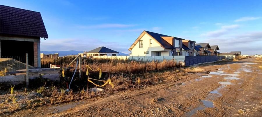 Lot de teren pentru locuinta in zona usor accesibila - 4