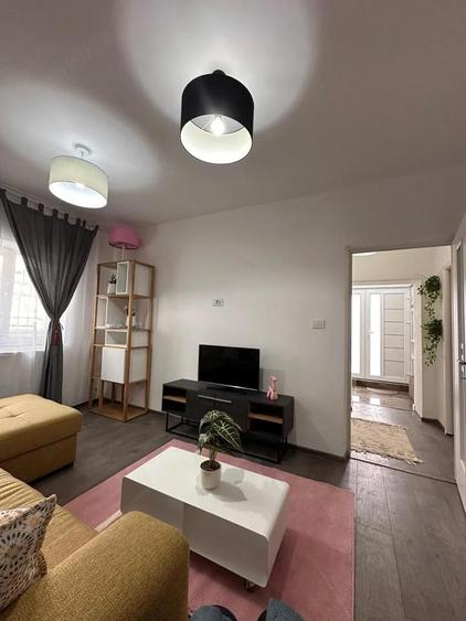 De vanzare casa construita din caramida, renovata, mobilata ?i utilata, zona Parcului 79.000euro - 3