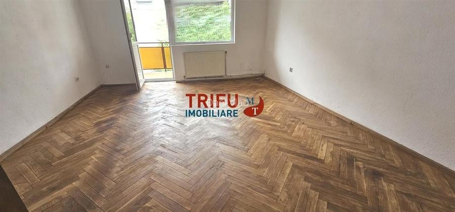Apartament 3 camere etaj intermediar zona Cinema Dacia