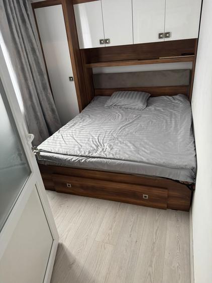 Vand apartament 3 camere urgent - 2