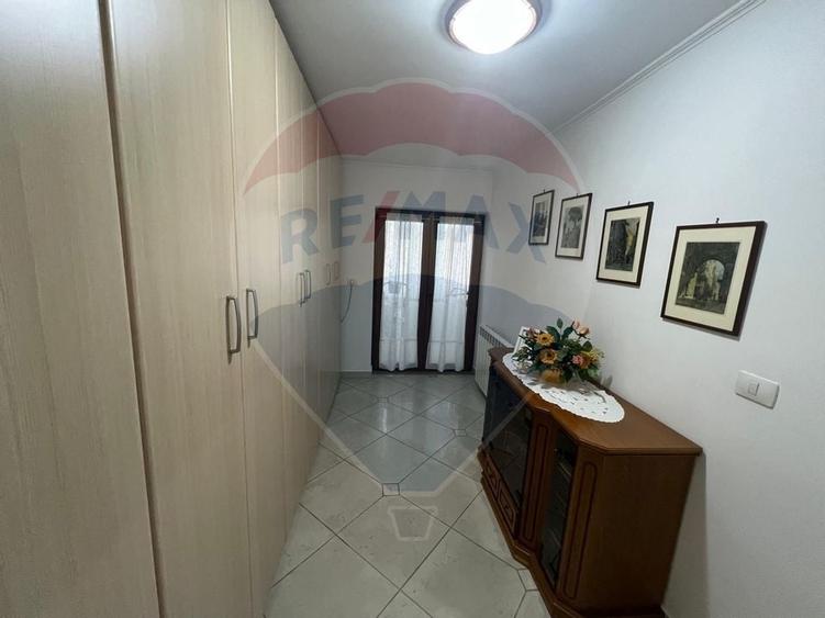 Apartament cu 4 camere de vanzare in zona Exterior Est - 7