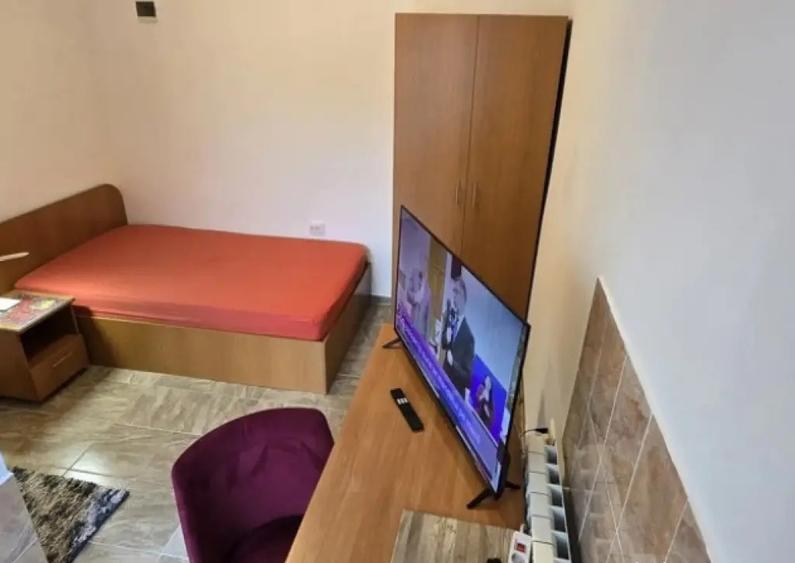 Giurgiului sura mare camera etaj 1 - 3