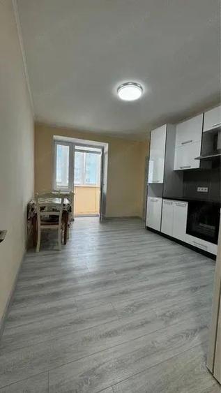 3 Camere de inchiriat zona Aparatori Patriei - 5