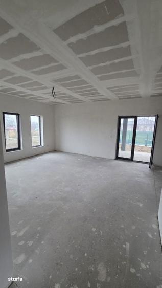 Casa noua de vanzare in Lazuri semifinisata - 8