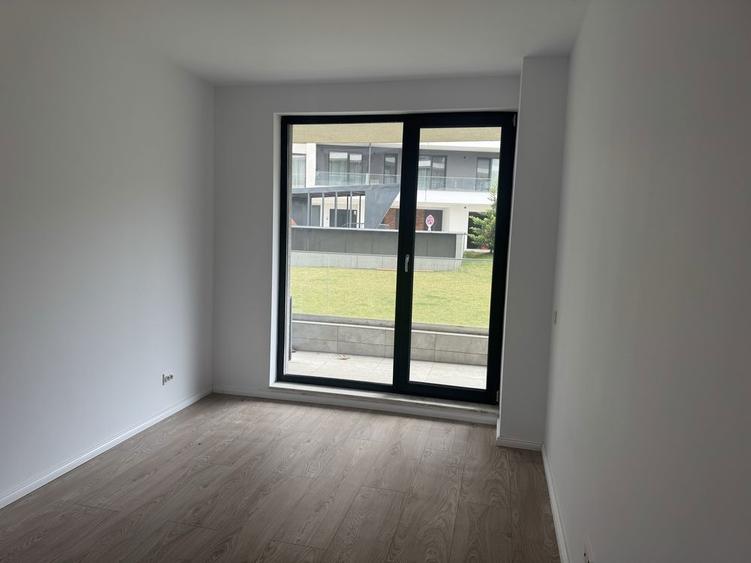 Proprietar vand Apartament 2 camere, Strada Frunzisului - 6