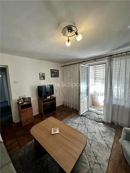 SPITALUL JUDETEAN - 3 Camere - ETAJ 3 - Renovat - Centrala - Clima SPITALUL JUDETEAN - 3 Camere - ETAJ 3 - Renovat - Centrala - Clima