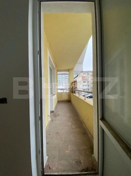 Casa de vanzare, cu 7 camere, 390 mp - Versatila si Centrala!