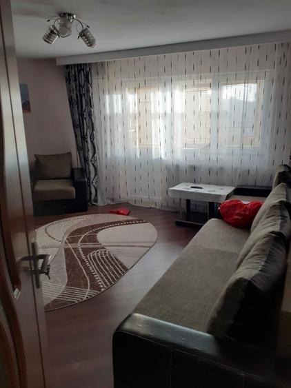 Apartament de vanzare - 4