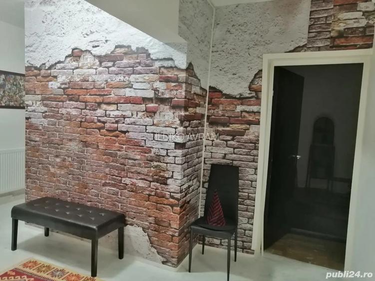 Dau in chirie apartament cu 4 camere Dau in chirie apartament cu 4 camere