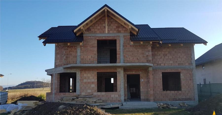 Casa pe 2 nivele ,la 15 minute de Brasov, DJ 112A, finaliz - 17