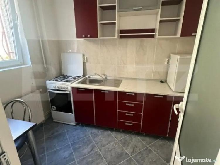 Spatiu Comercial,170 mp, zona UMF - 6