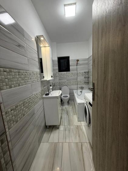 Inchiriez apartament 3 camere - 5