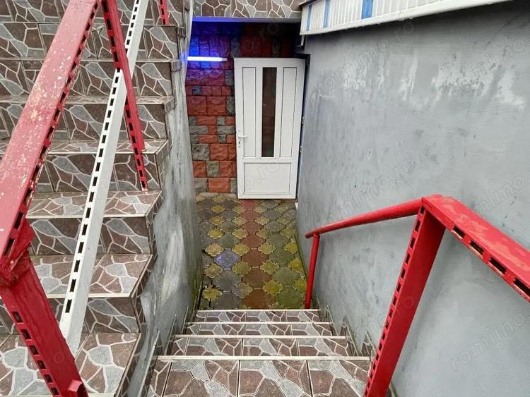 Casa 445 mp Dochia spa?ii foarte mari, 5000 mp curte, ideal familie sau afacere - 11