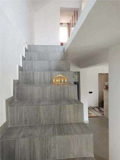 Proprietate deosebita cu doua case ?i teren 5.600 mp, situata in zona lini?tita, Gole?ti - 4