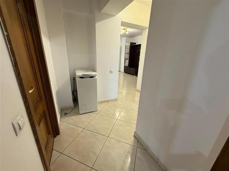 Ultracentral 3 camere decomandate etaj 2! - 12