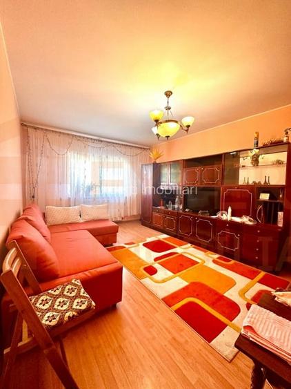 Apartament 2 camere - zona Dacia (TS-uri) Apartament 2 camere - zona Dacia (TS-uri)