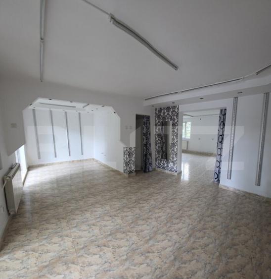 Spatiu comercial de vanzare, 85 mp, zona Decebal - 1