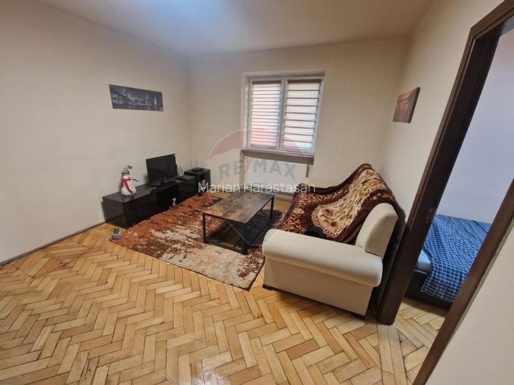 Apartament cu 2 camere semidecomandat în Central Apartament cu 2 camere semidecomandat în Central