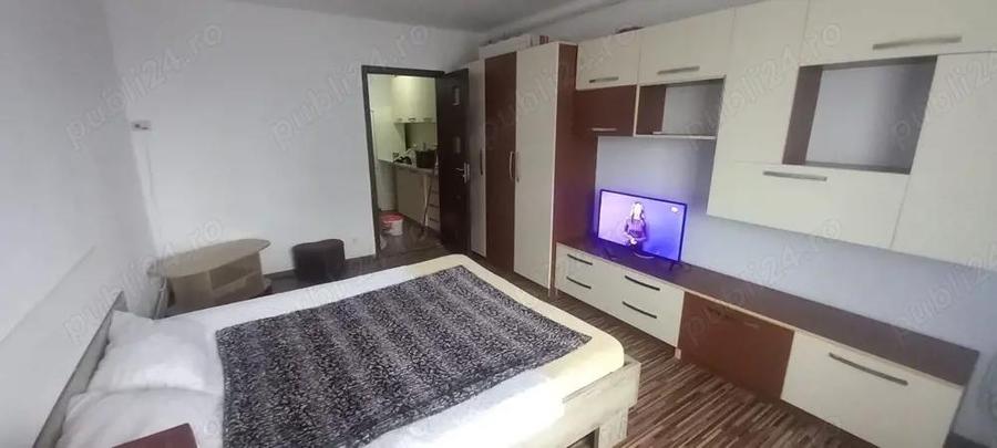 Vand garsoniera zona Micro 1 - 1