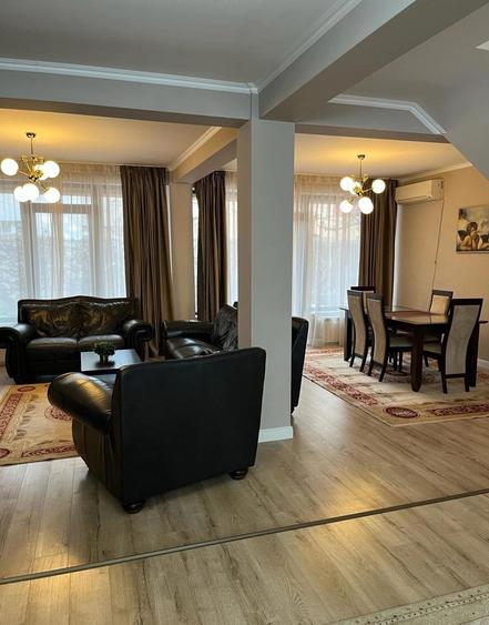 Vila de inchiriat cu 5 camere, zona Km 5 - 2