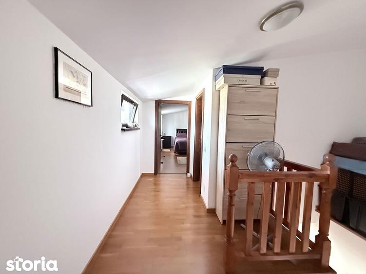 Apartament penthouse - 3 cam,2 bai, terasa mare , 2 locuri de parcare - 8