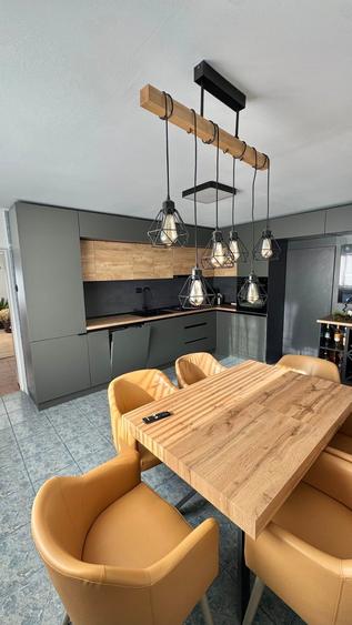 Casa Moderna -  Constructie 2012 - 100 MP utili - 1280 MP Curte - 4 Camere - NOU - 6