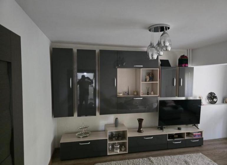 Icil 2 camere renovat lux parte - 6