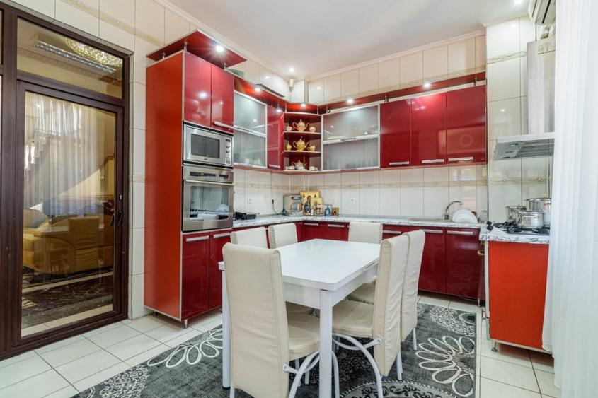 Locuinta spectaculoasa cu potential de business – 730 mp, sector 2 - 12