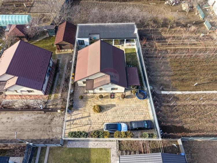 De vanzare 2 case individuale pentru tine si cei dragi Bacau - Lilieci - 1