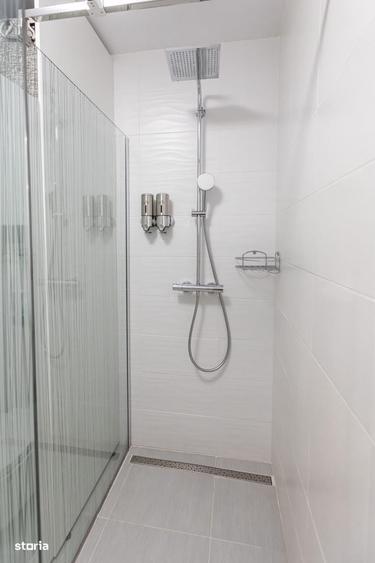 Apartament cu 3 camere în Tractorul