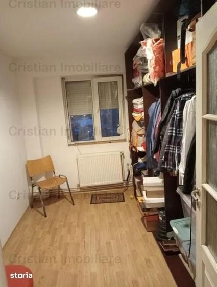 Apartament cu 3 camere decomandat în Brăilița