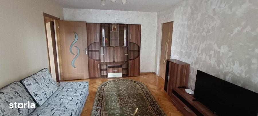 Apartament cu 2 camere decomandat în Mircea cel Bătrân