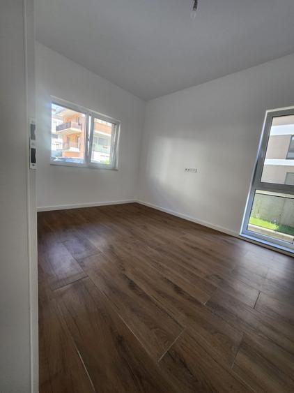 Apartament cu 2 camere decomandat în Florești