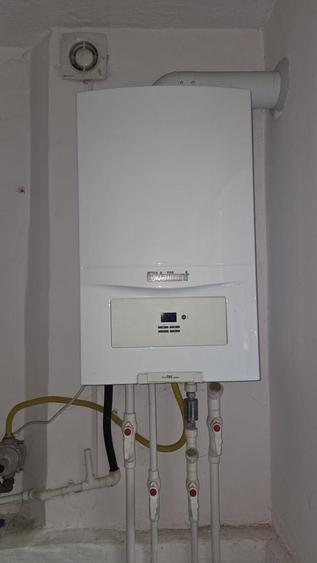 Apartament cu 2 camere semidecomandat în Mazepa 1