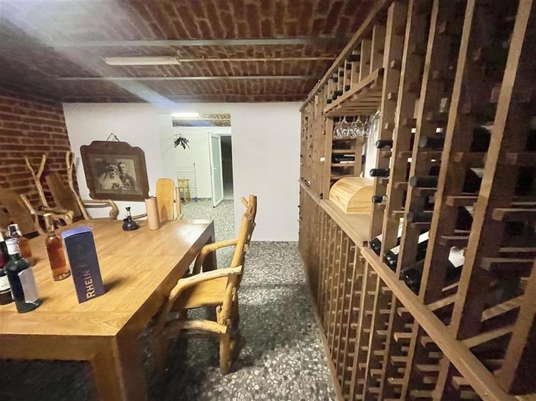 Casă individuală cu 7 camere cu Garaj în Aviatorilor